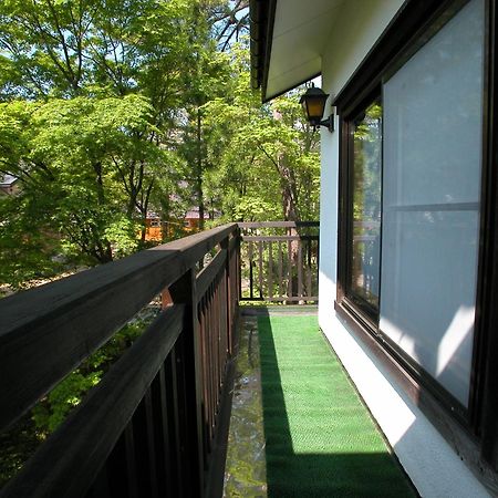 B&B Koyuki Hakuba Bilik gambar